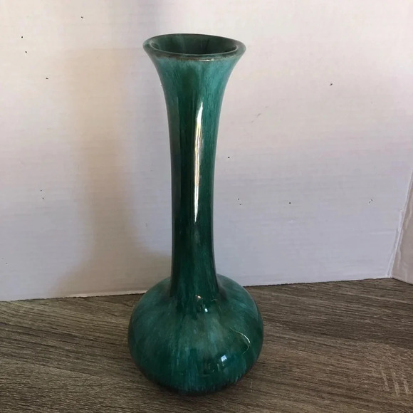 Vtg Blue Mountain Pottery  11” Vase - Picture 1 of 9